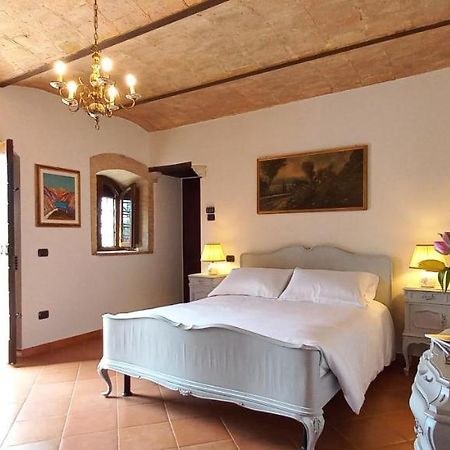 Domus Antiqua Bed & Breakfast Спело Екстериор снимка