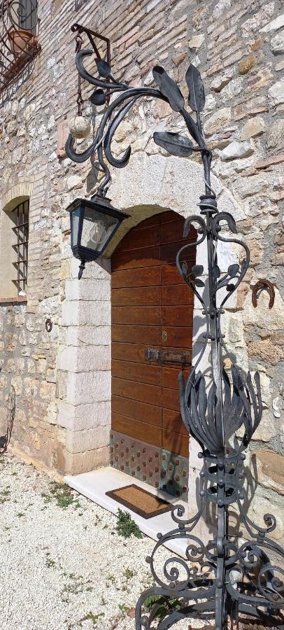 Domus Antiqua Bed & Breakfast Спело Екстериор снимка